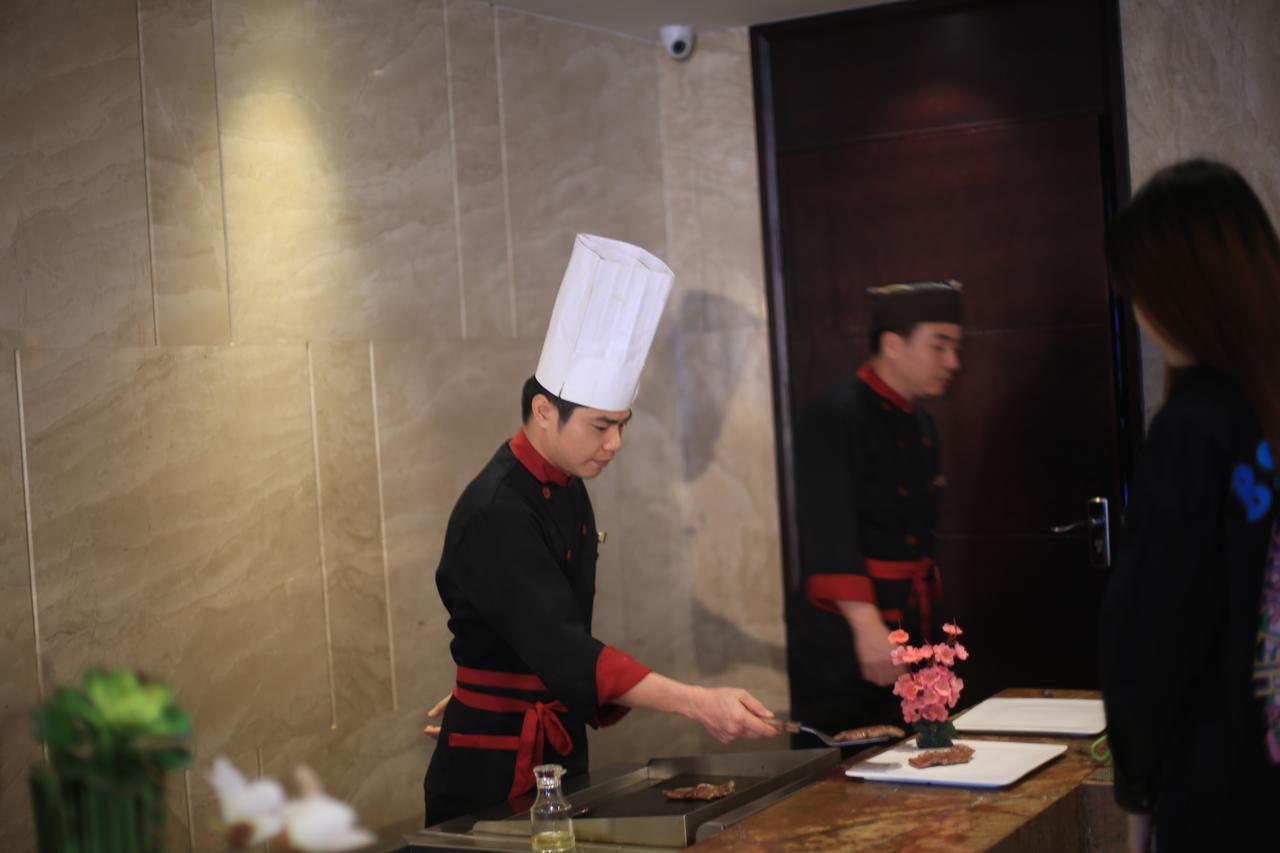 Relax Season Hotel Dongmen Shenzhen Buitenkant foto